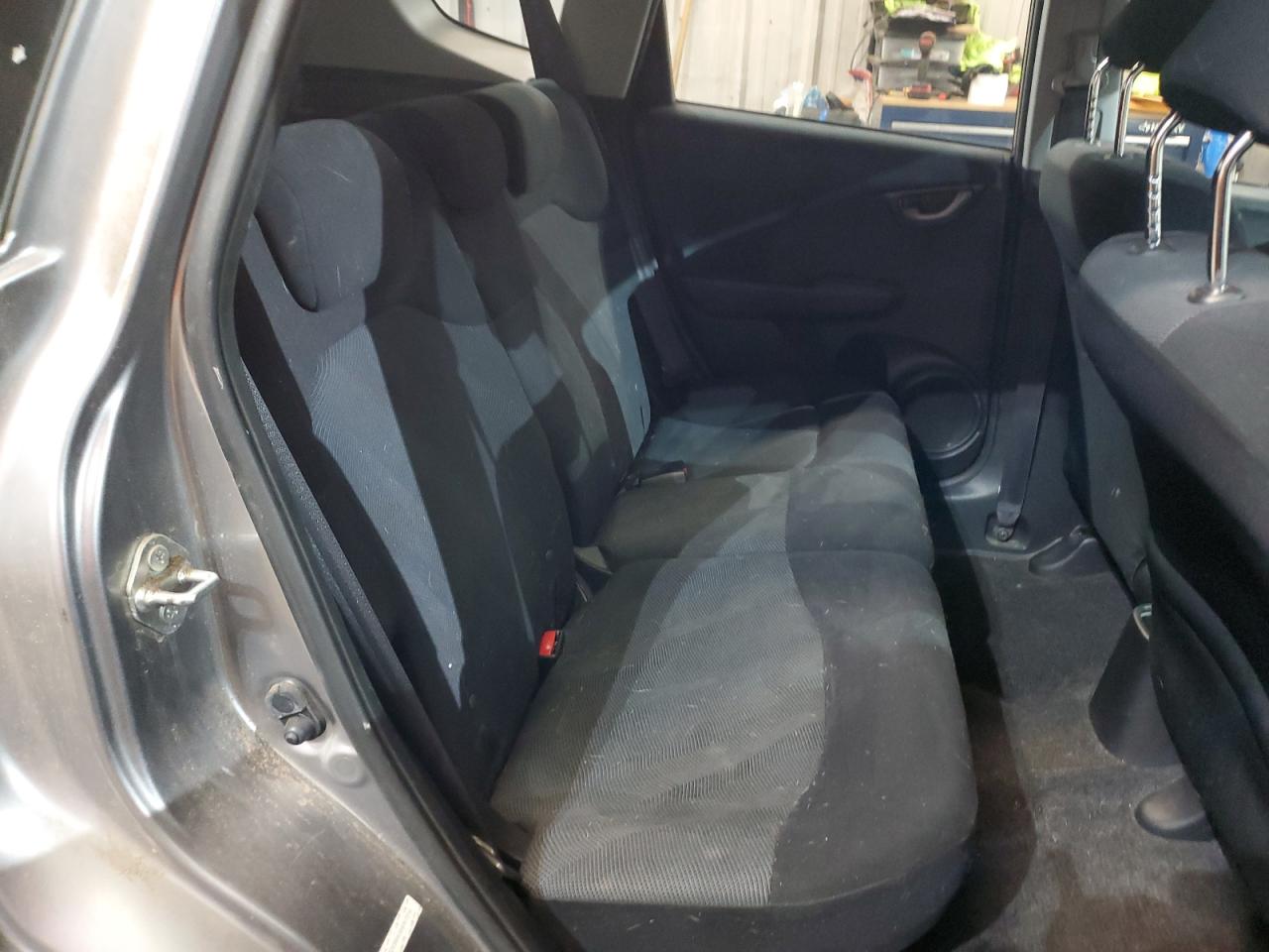 2009 Honda Fit - Image 10