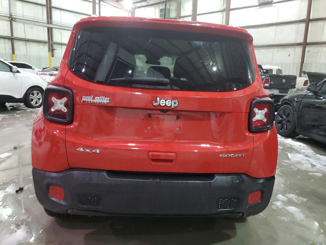 2018 Jeep Renegade - Image 6