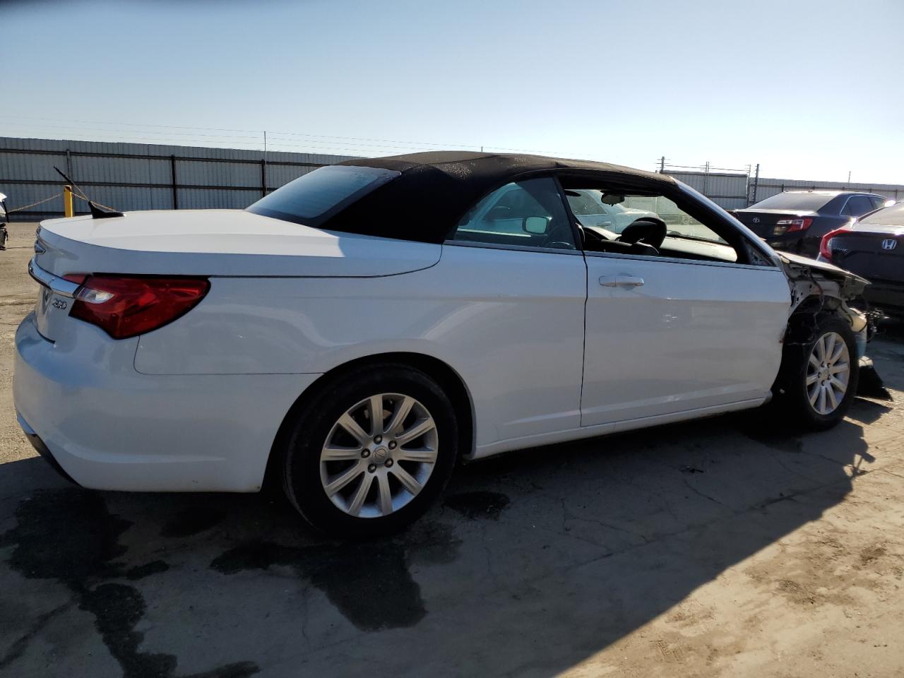 2012 Chrysler 200 - Image 3