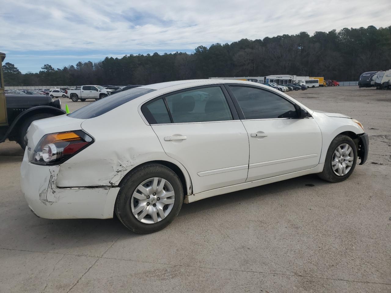 2011 Nissan Altima - Image 3