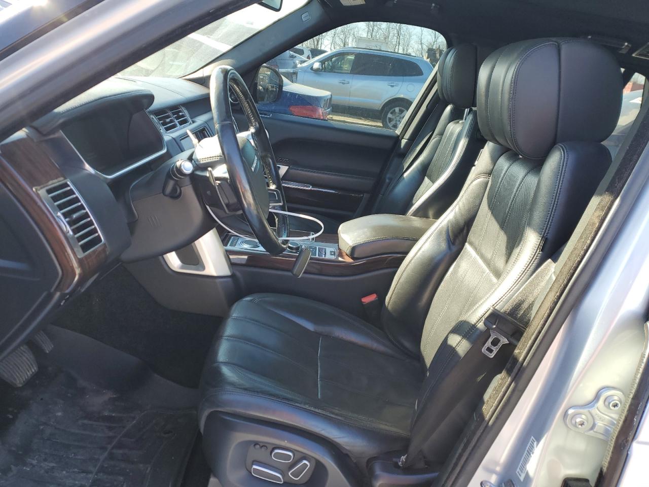 2014 Land Rover Range Rover - Image 7