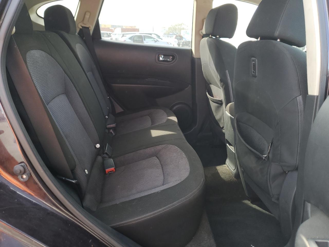 2013 Nissan Rogue - Image 11