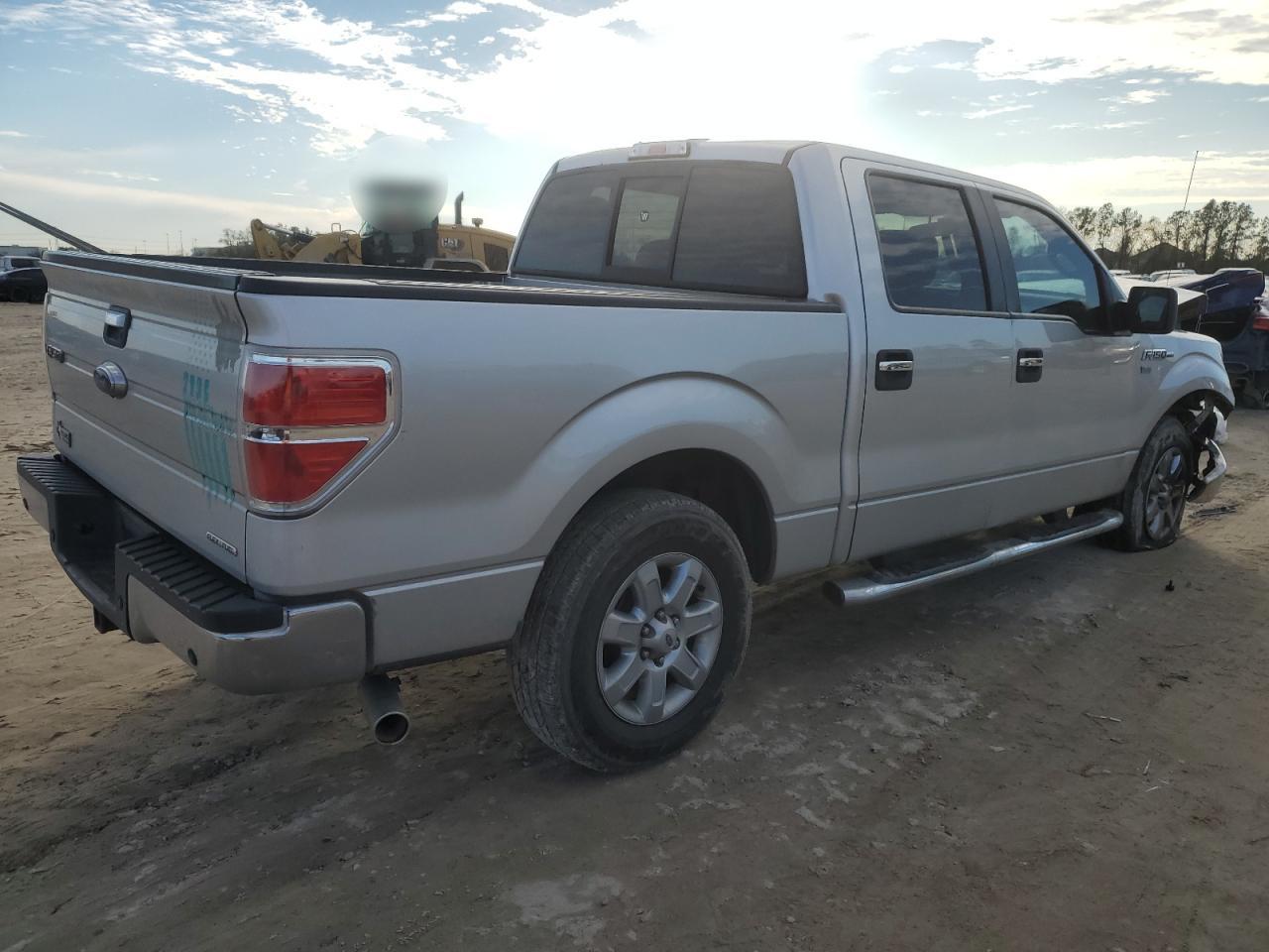 2014 Ford F-150 - Image 3