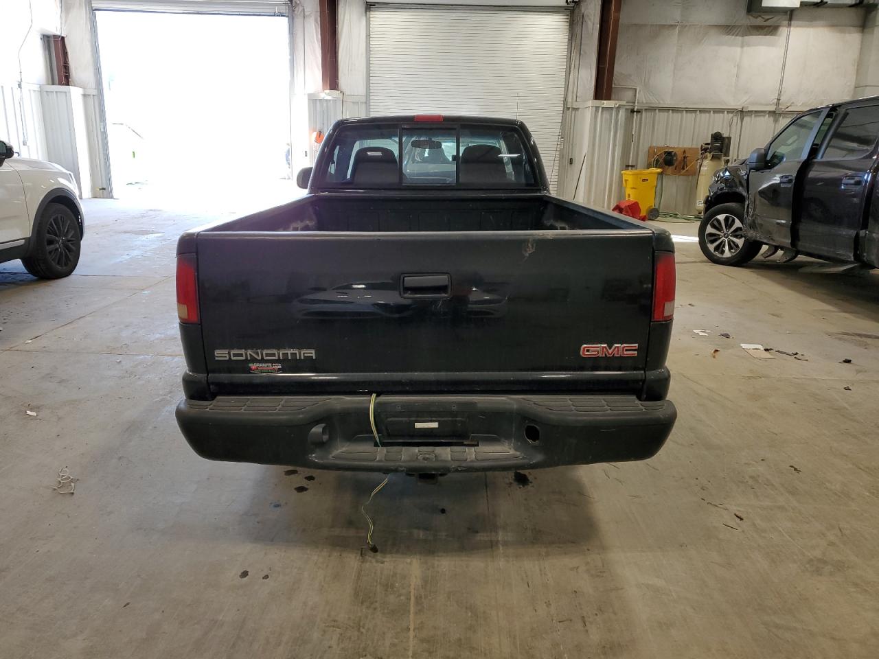 2003 GMC Sonoma - Image 6