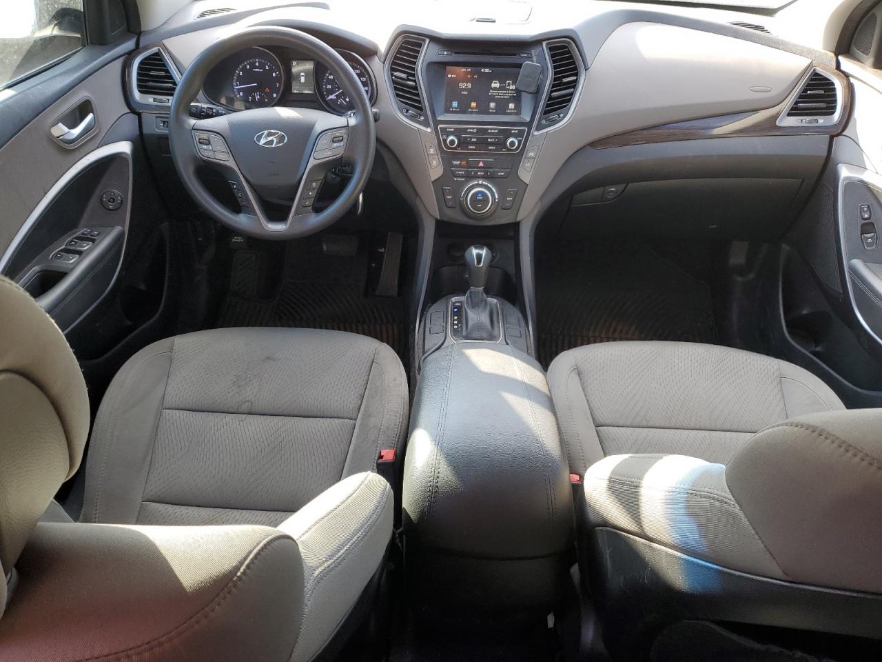 2017 Hyundai Santa Fe - Image 8