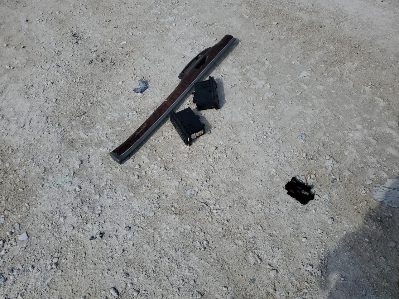 1997 Mercury Grand Marquis Ls VIN: 2MELM75W7VX681062 Lot: 89357485