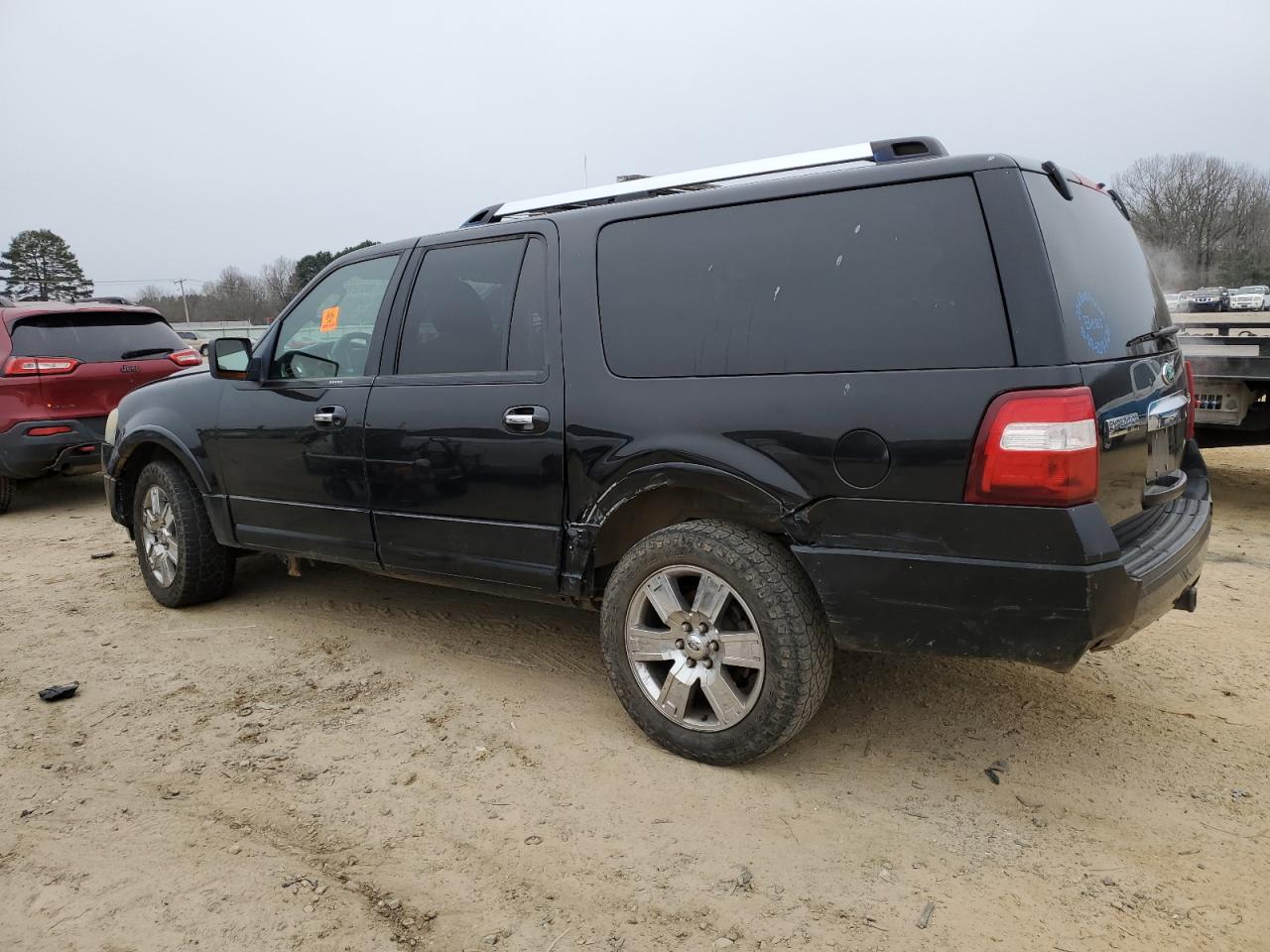 2010 Ford Expedition - Image 2