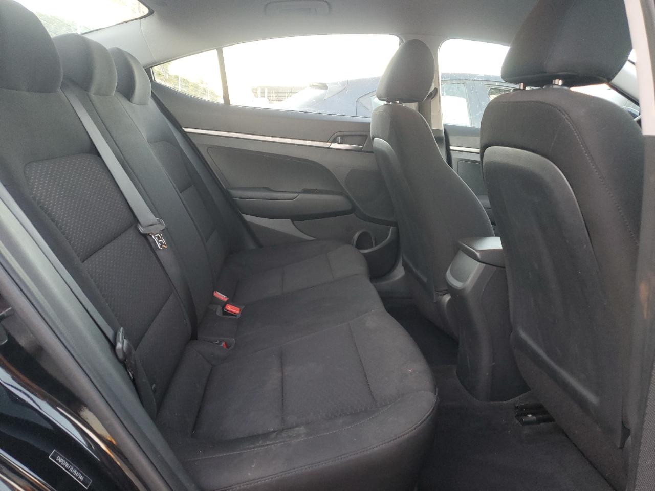 2020 Hyundai Elantra - Image 10