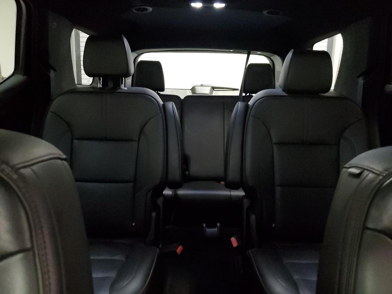 2022 Chevrolet Traverse - Image 10