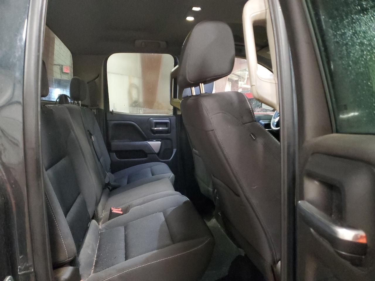 2017 Chevrolet Silverado - Image 10