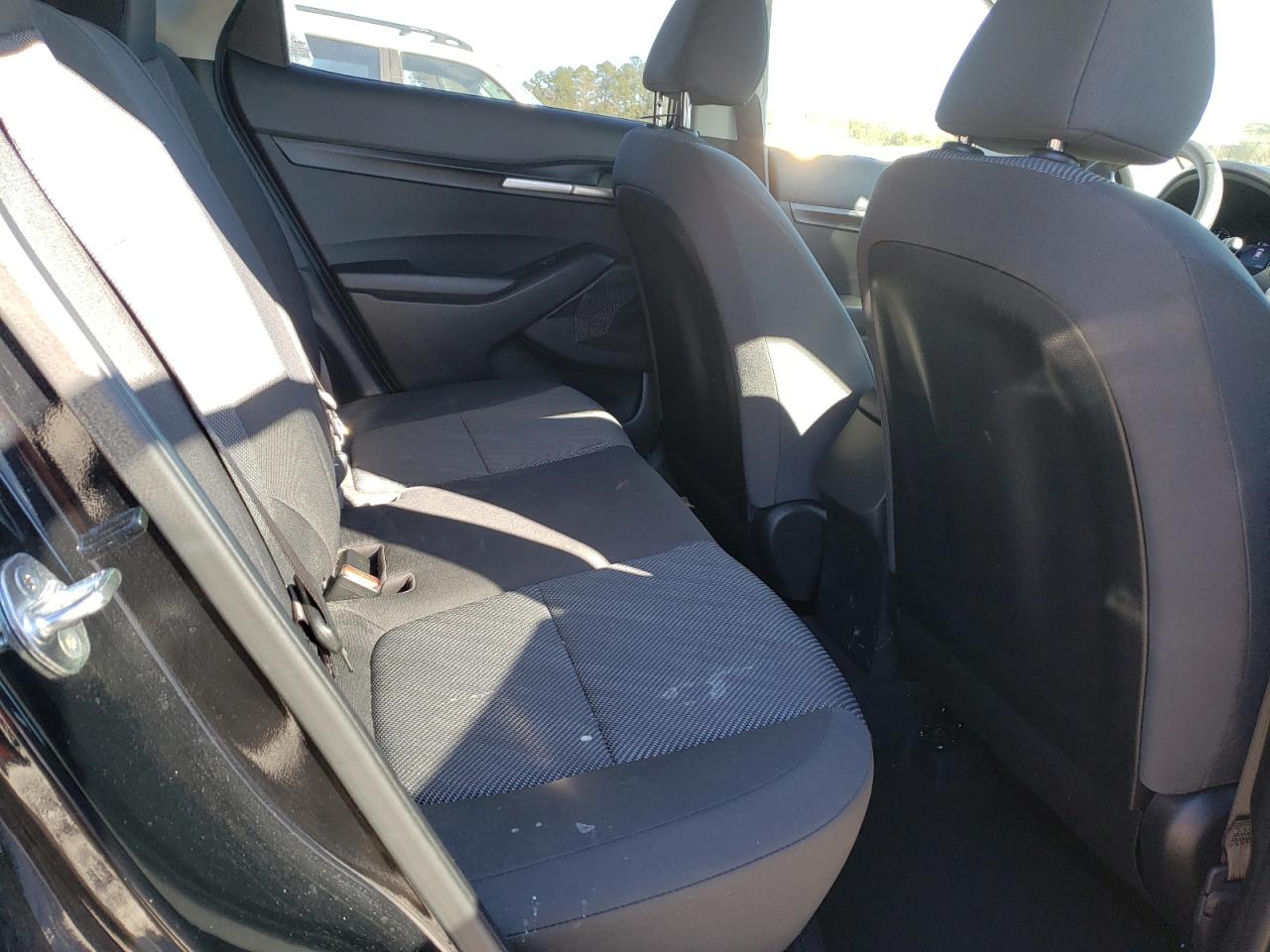 2023 Kia Seltos - Image 11