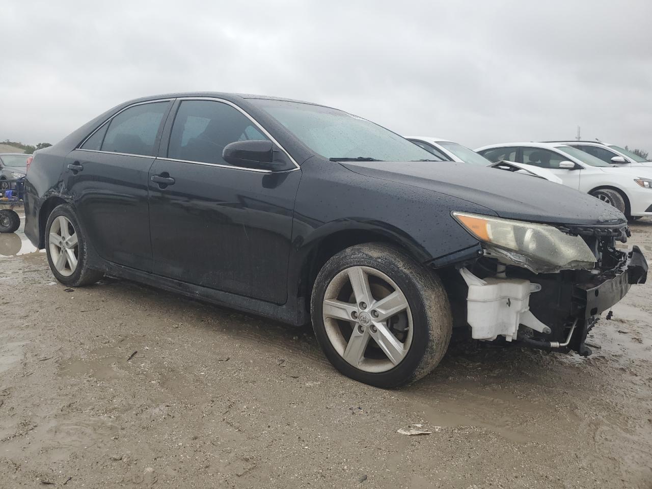 2013 Toyota Camry - Image 4