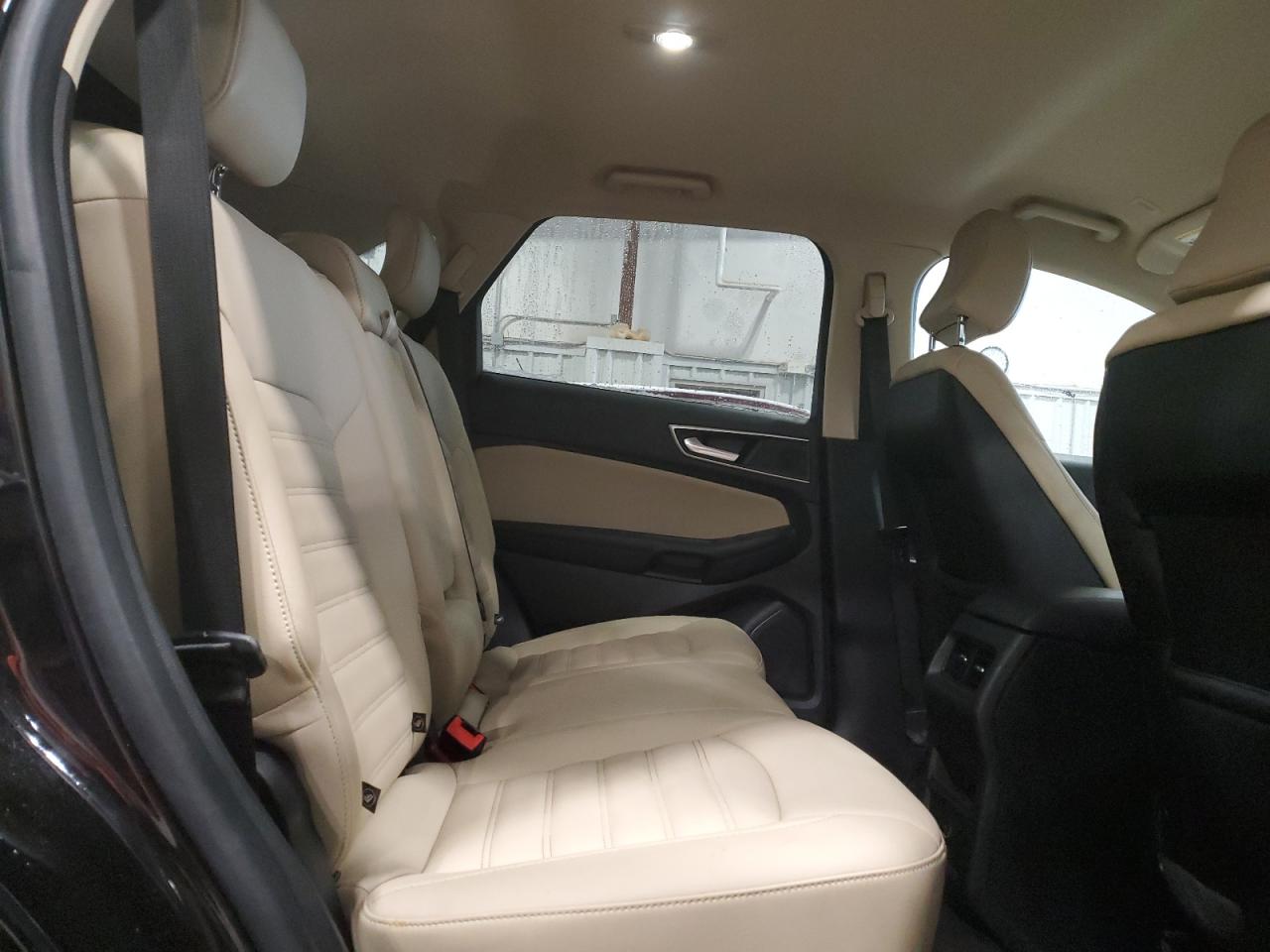 2021 Ford Edge - Image 11