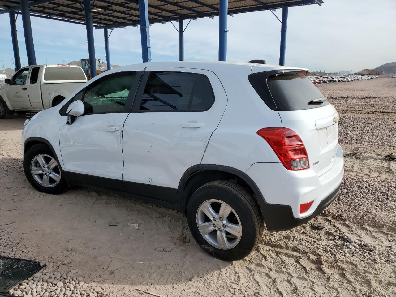 2020 Chevrolet Trax - Image 2