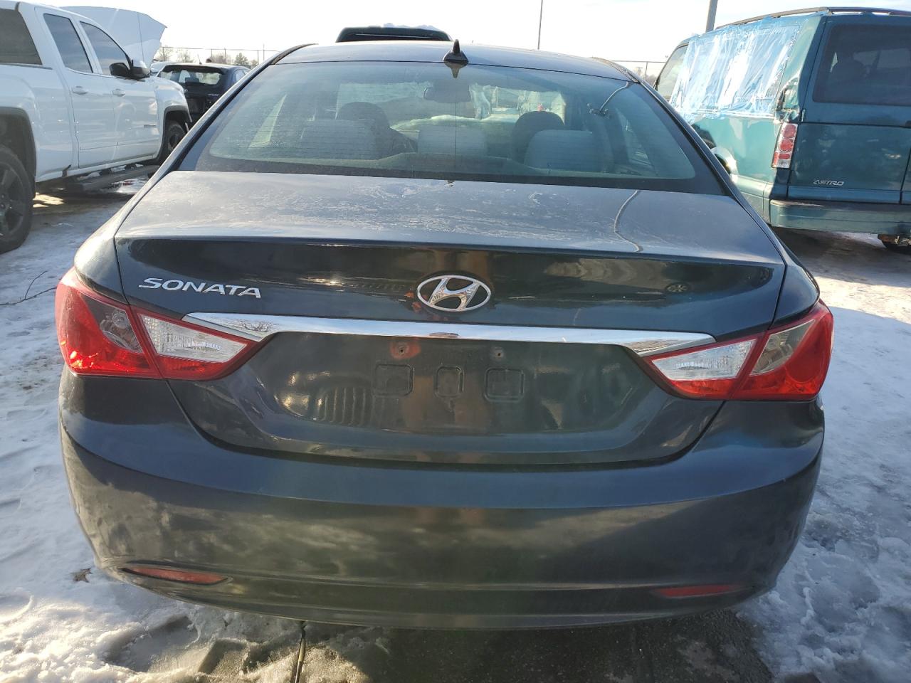 2013 Hyundai Sonata - Image 6
