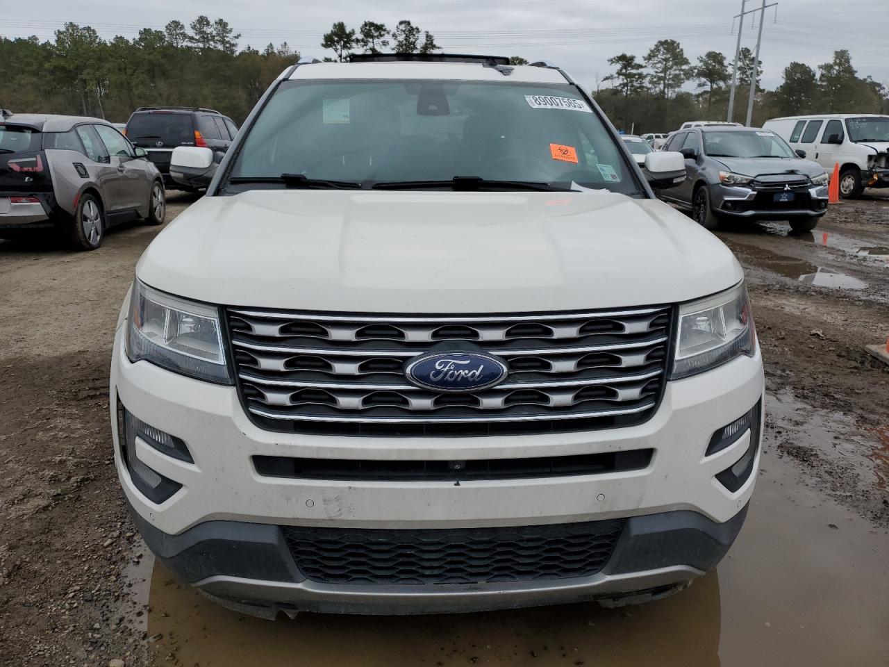 2017 Ford Explorer - Image 5