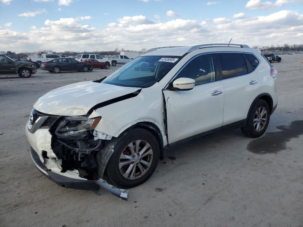 2014 Nissan Rogue - Image 1