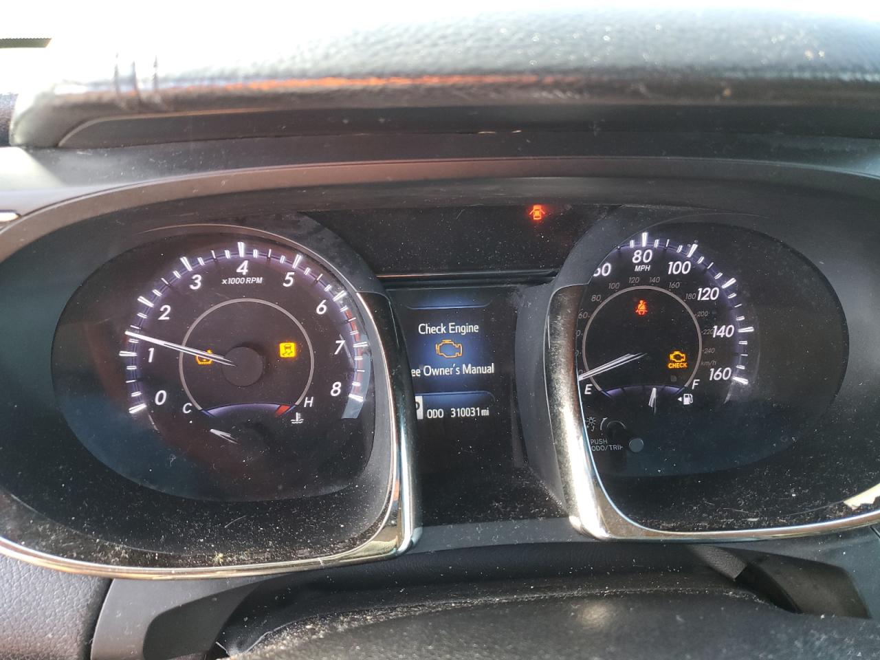 2013 Toyota Avalon - Image 9