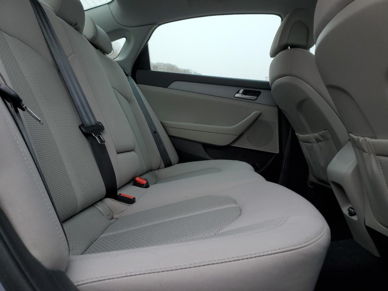 2017 Hyundai Sonata - Image 10