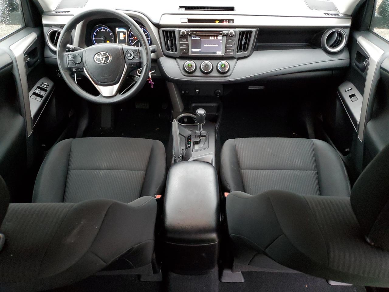 2018 Toyota RAV 4 - Image 8