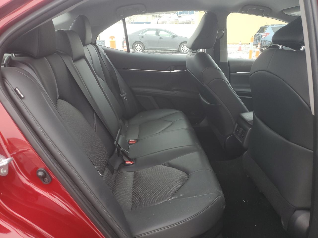 2022 Toyota Camry - Image 10