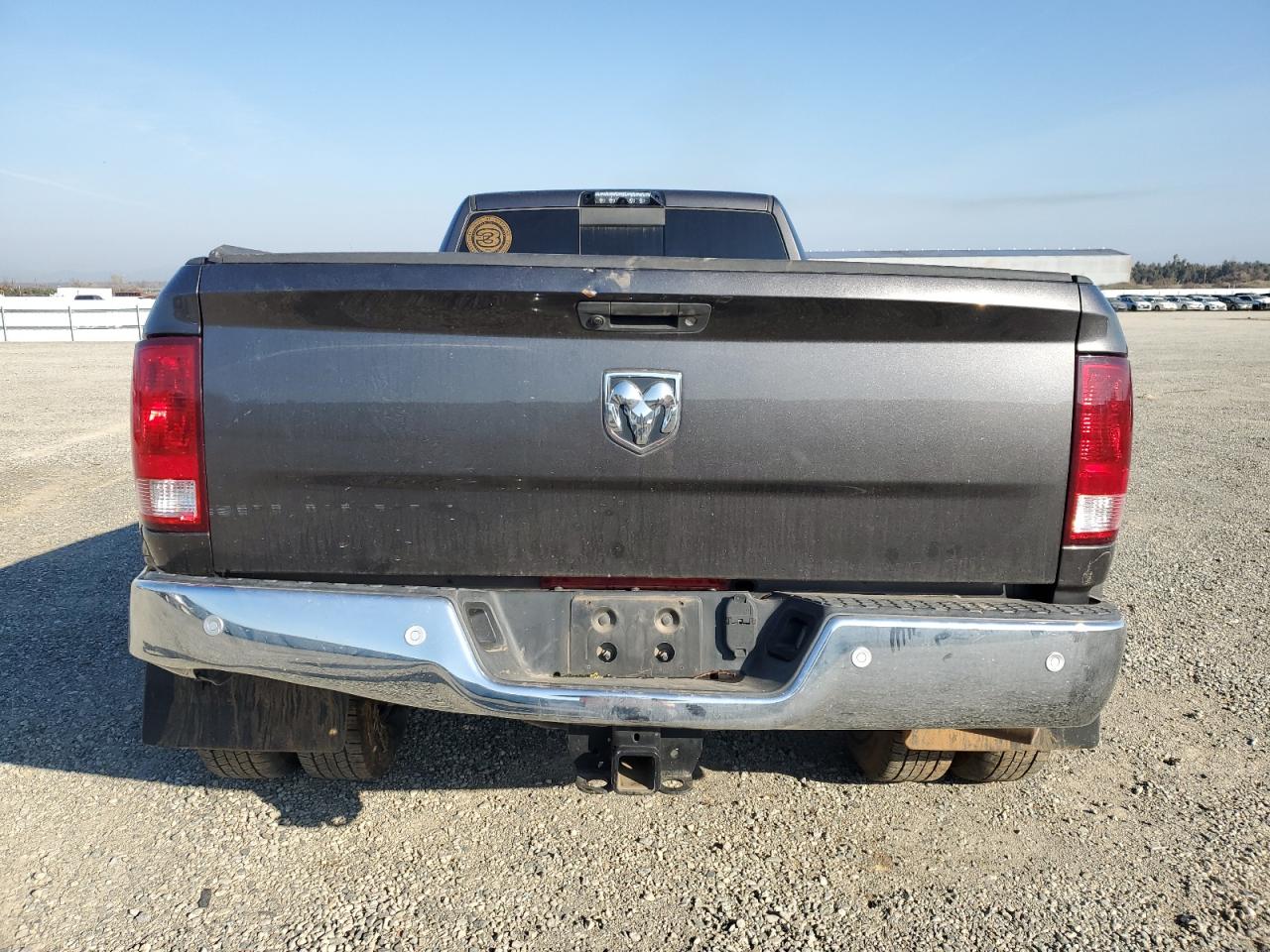 2018 RAM 3500 - Image 6