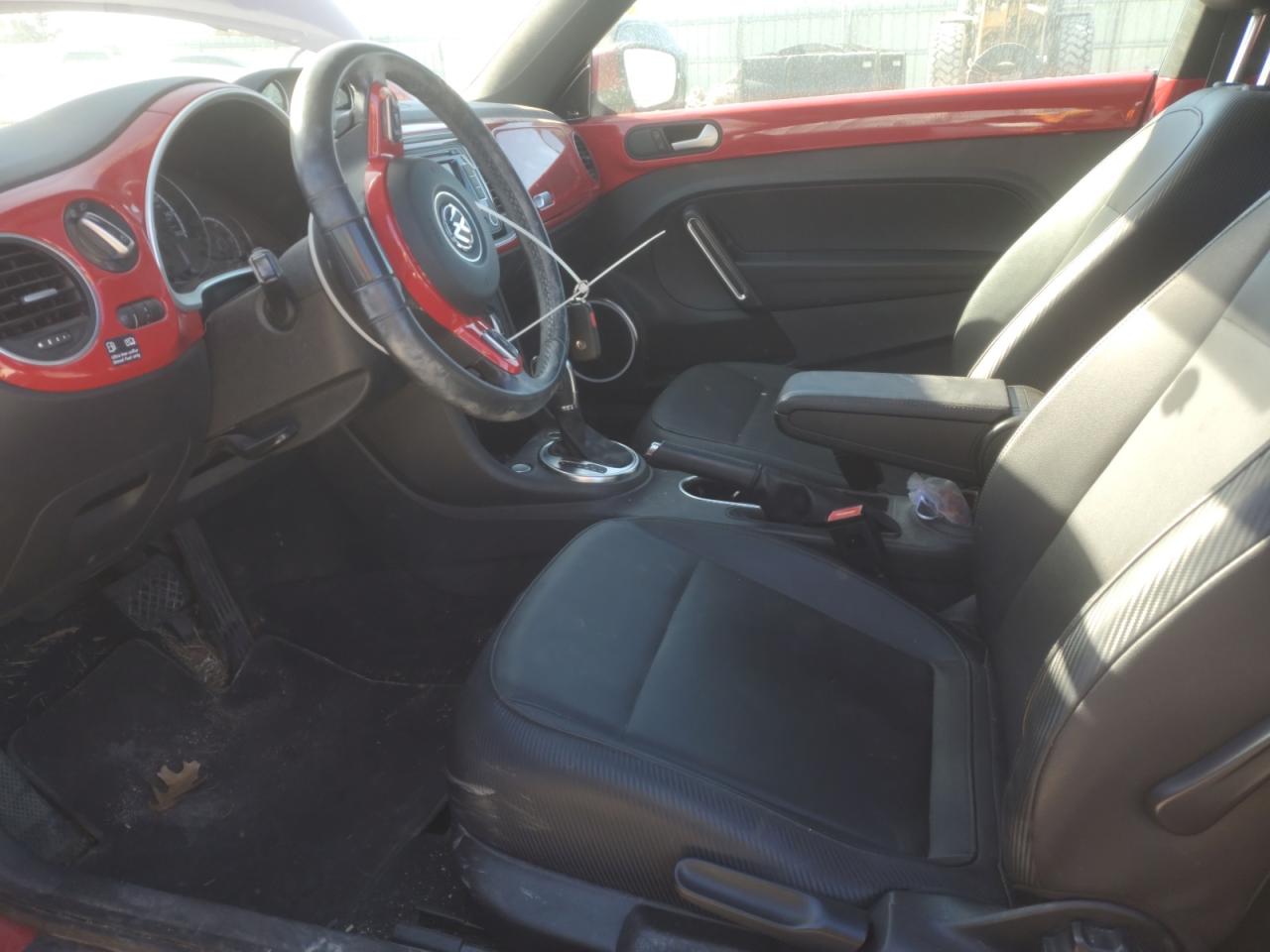 2013 Volkswagen Beetle - Image 7