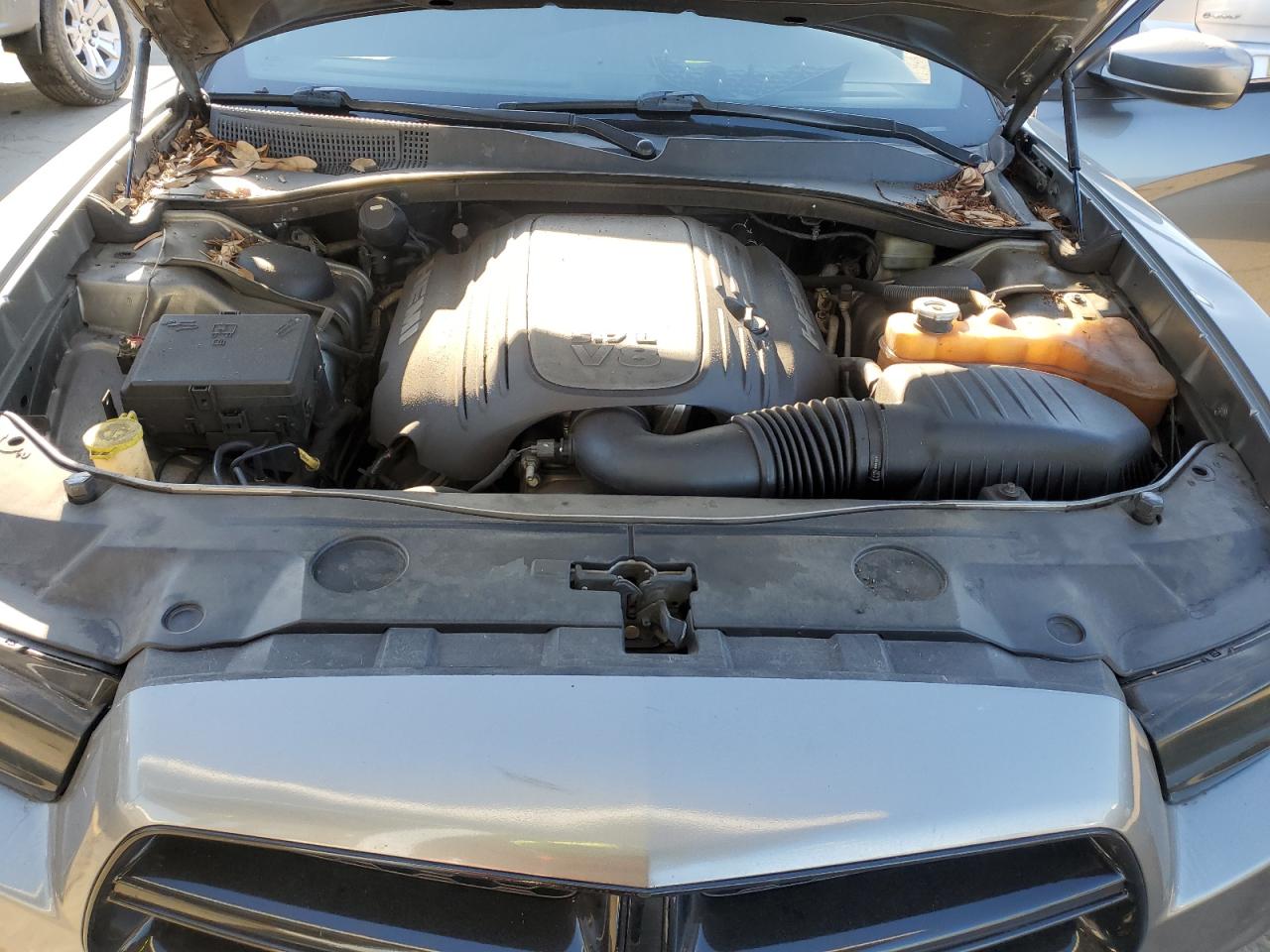 2011 Dodge Charger - Image 11