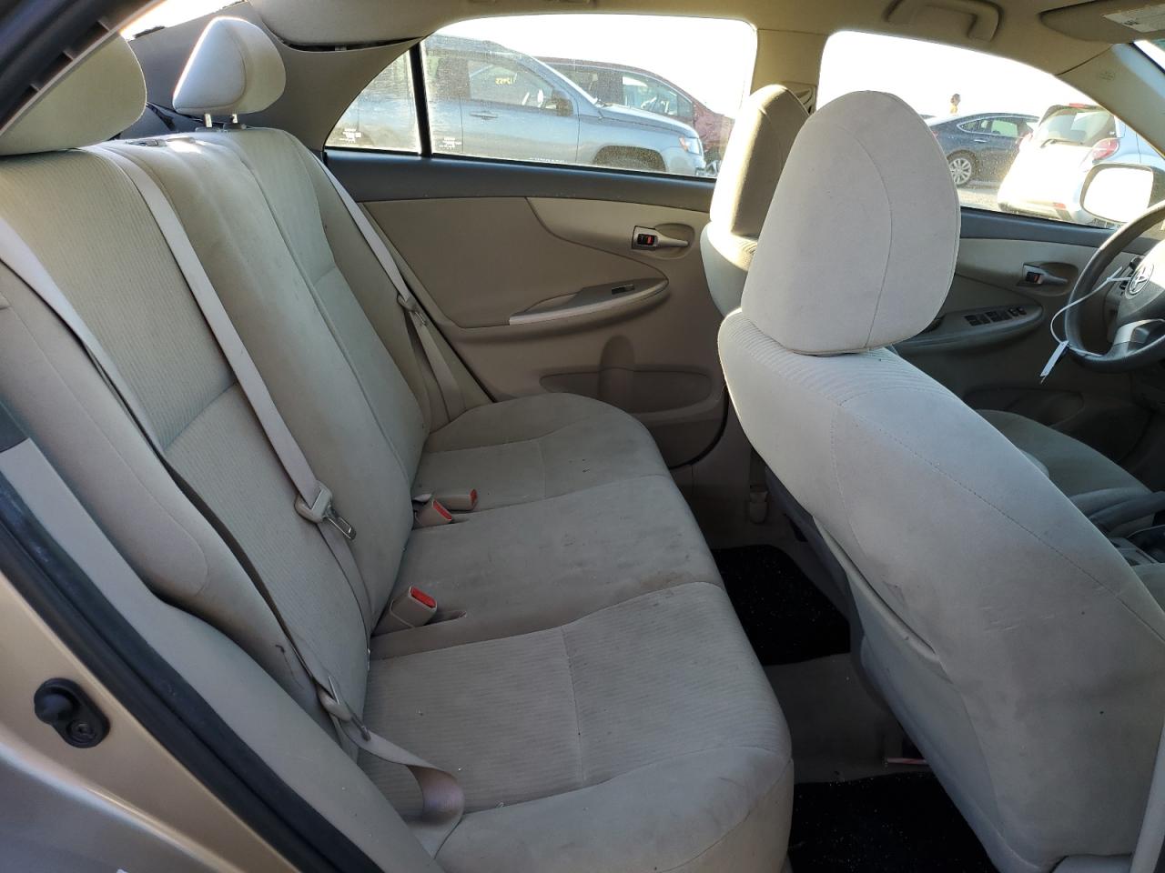 2010 Toyota Corolla - Image 10