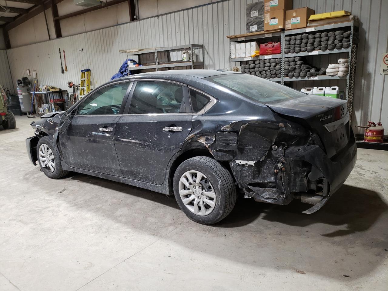 2015 Nissan Altima - Image 2