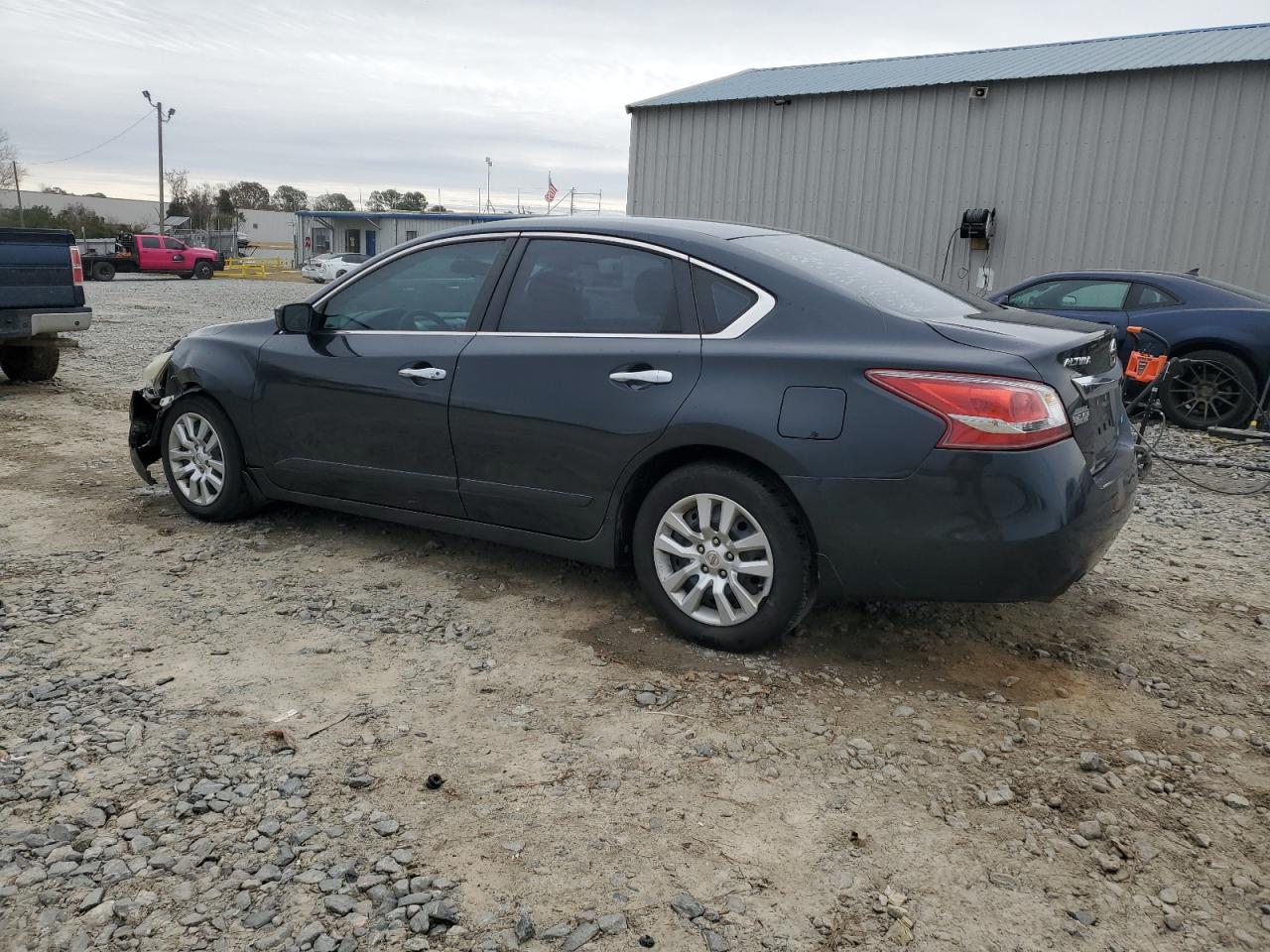 2013 Nissan Altima - Image 2