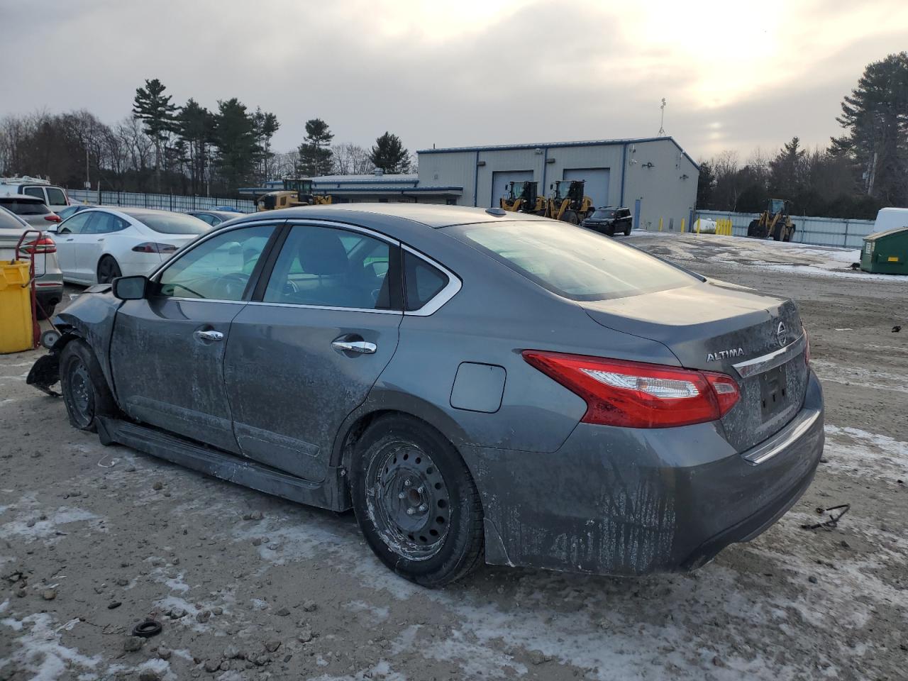 2016 Nissan Altima - Image 2