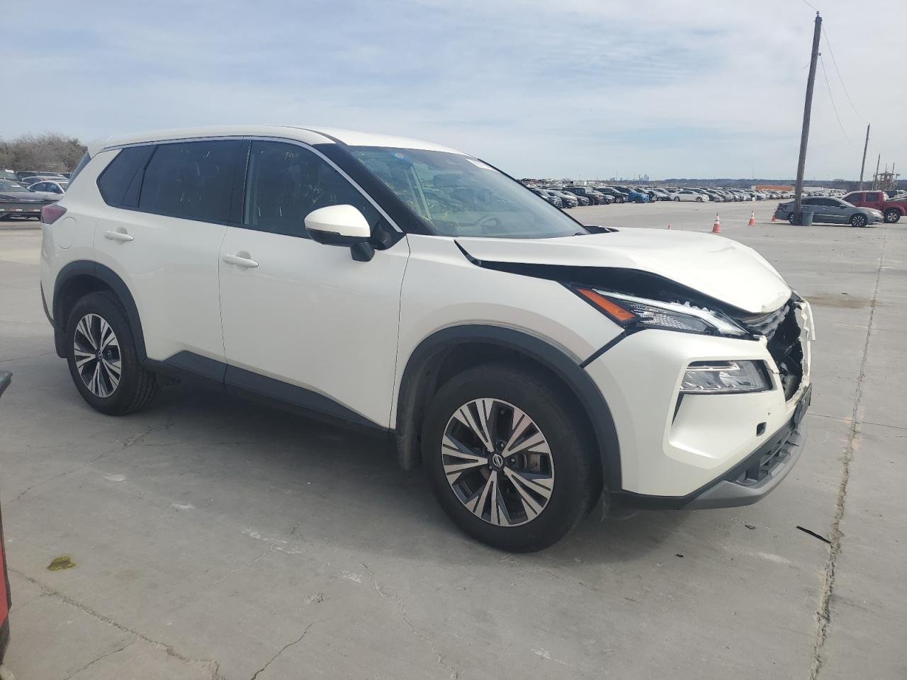 2021 Nissan Rogue - Image 4
