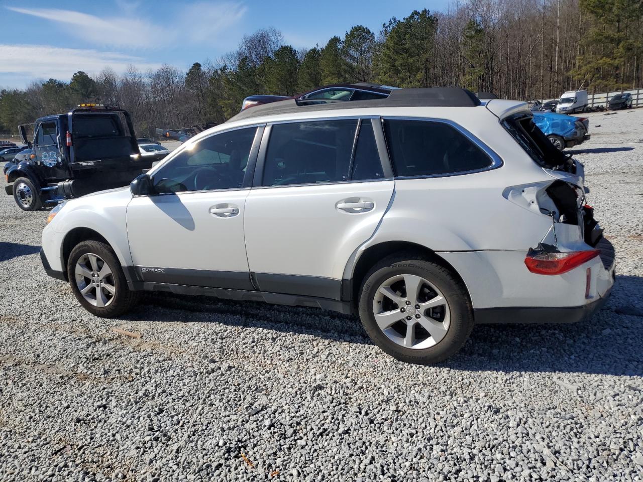 2014 Subaru Outback - Image 2