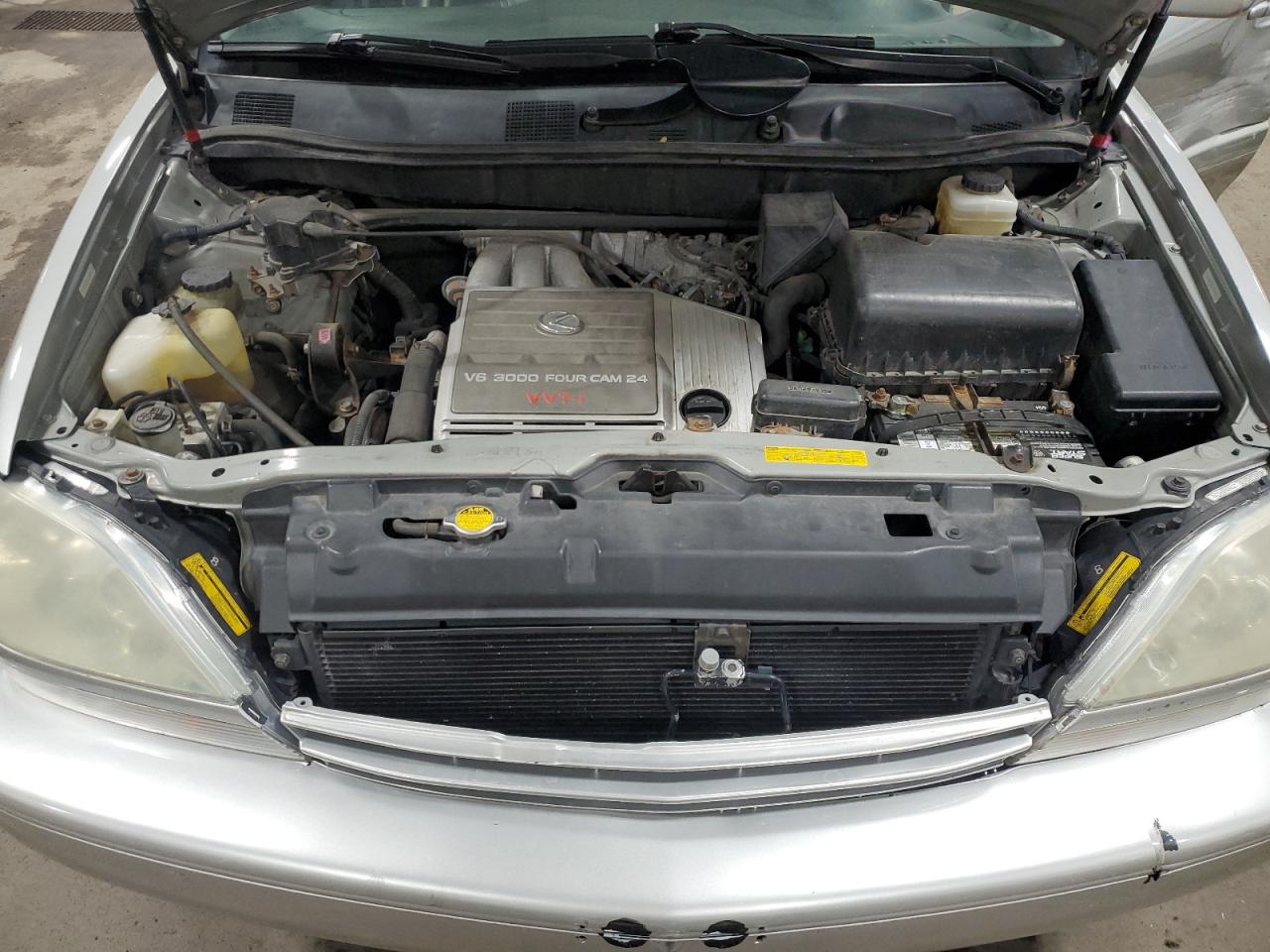 2001 Lexus RX - Image 12