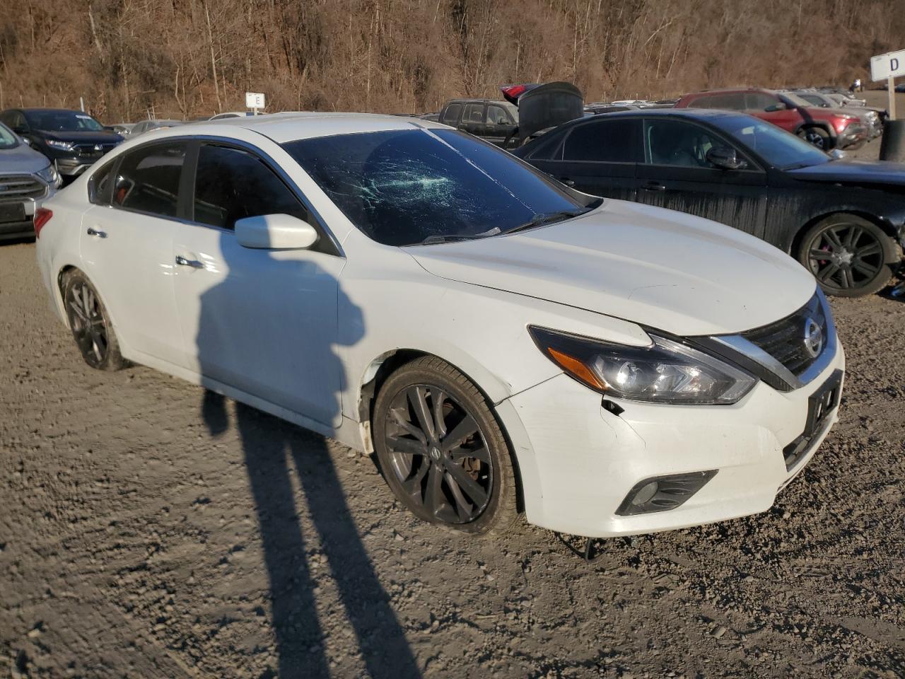 2016 Nissan Altima - Image 4