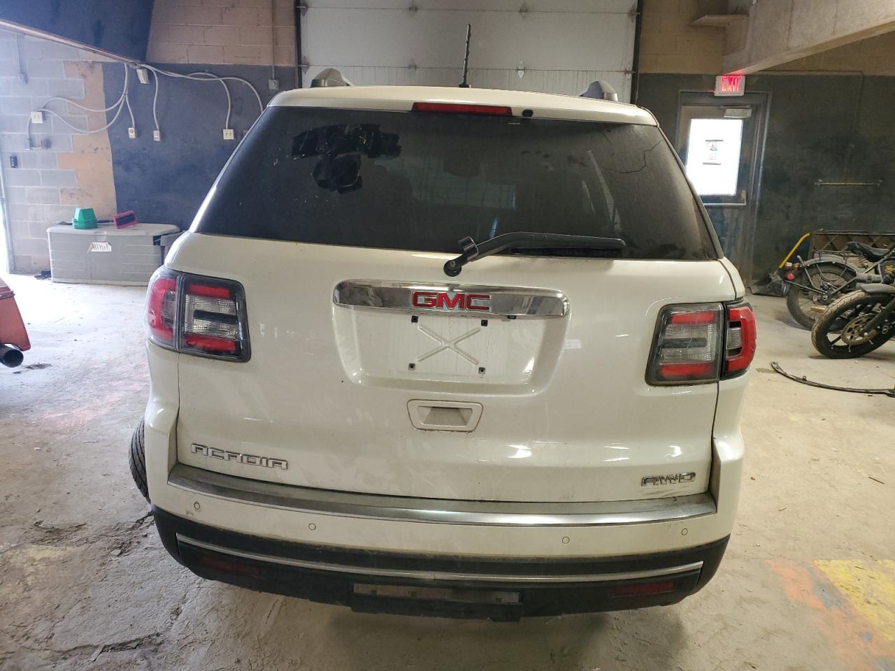 2015 GMC Acadia - Image 6