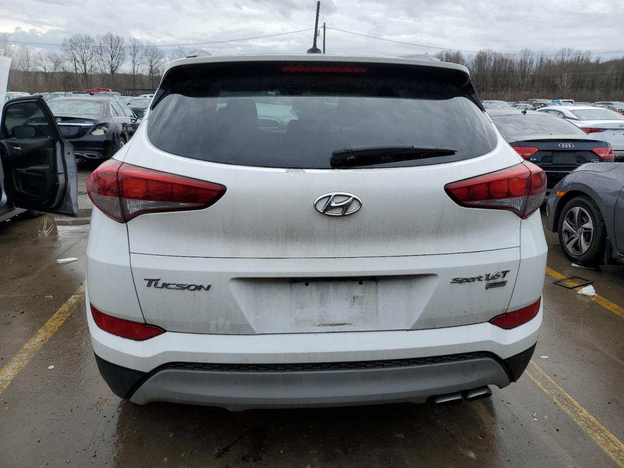 2017 Hyundai Tucson - Image 6