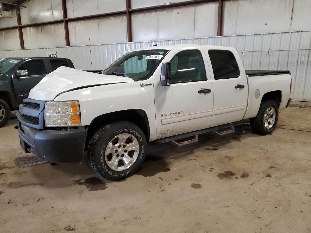 2011 Chevrolet Silverado - Image 1
