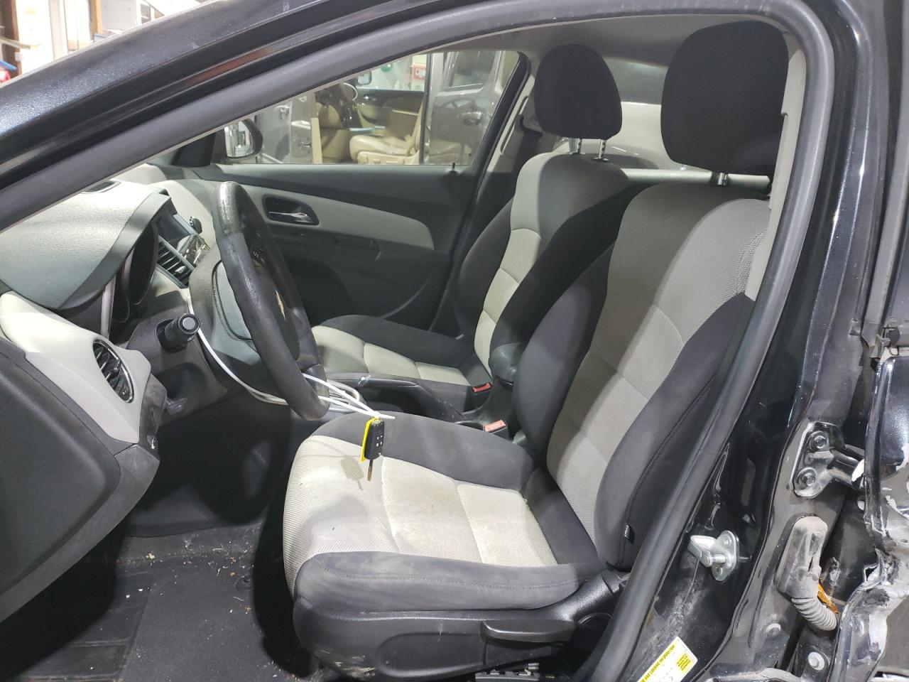 2013 Chevrolet Cruze - Image 7
