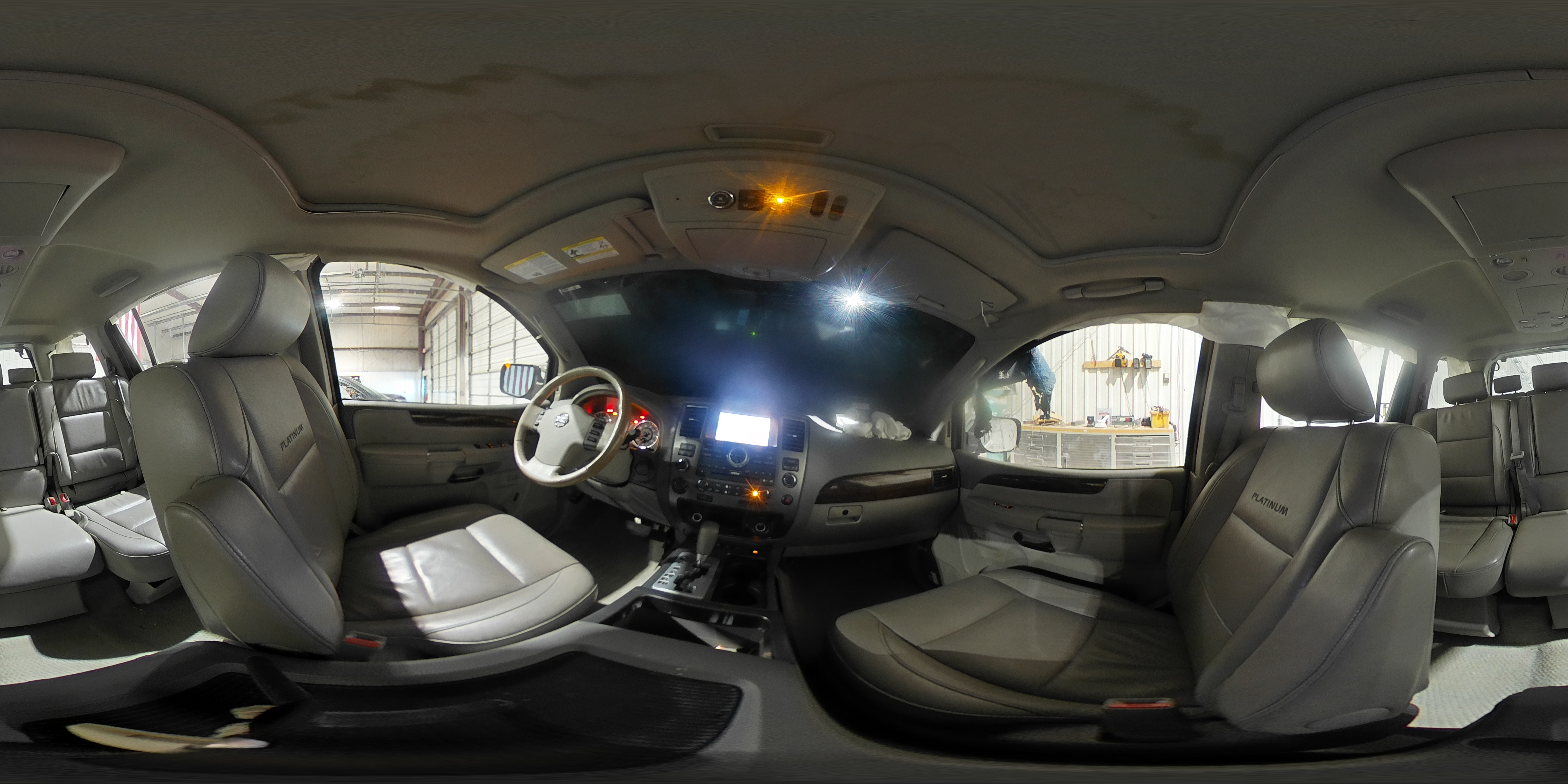 2010 Nissan Armada - Image 13