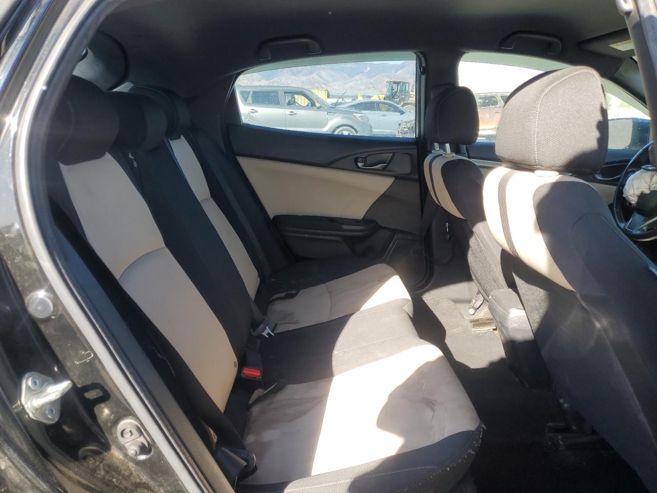 2018 Honda Civic - Image 10