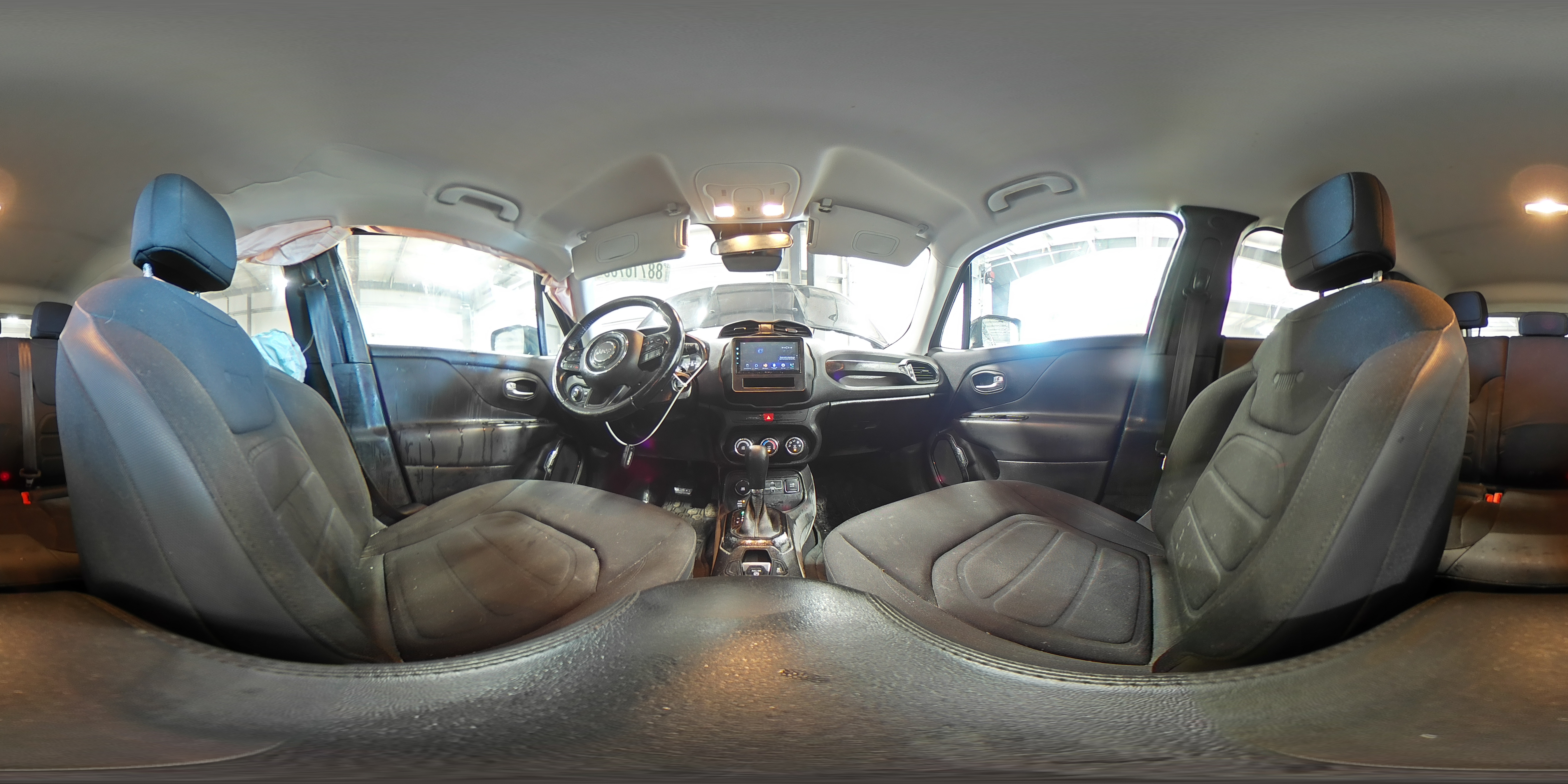 2017 Jeep Renegade - Image 15
