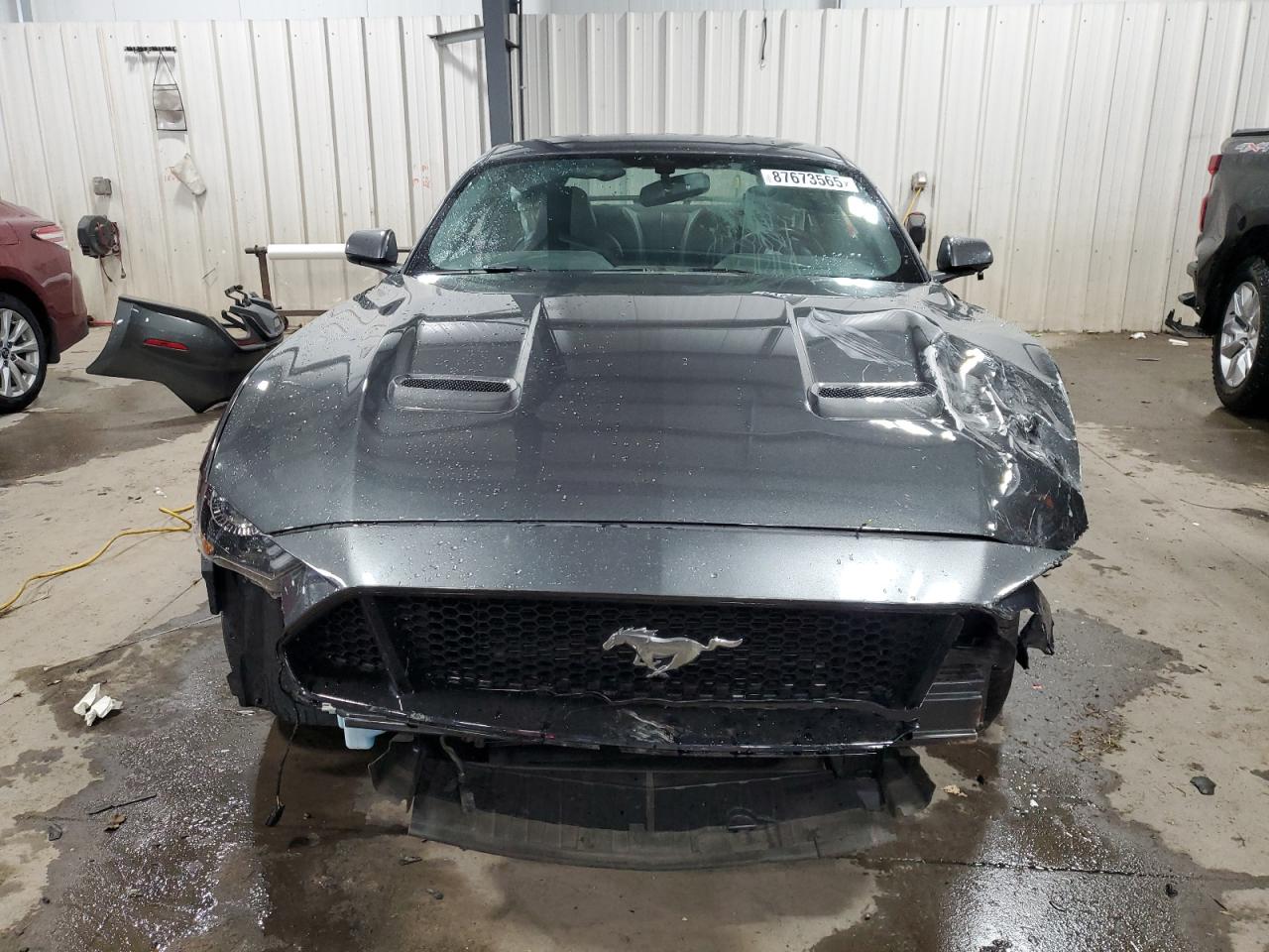 2019 Ford Mustang - Image 5