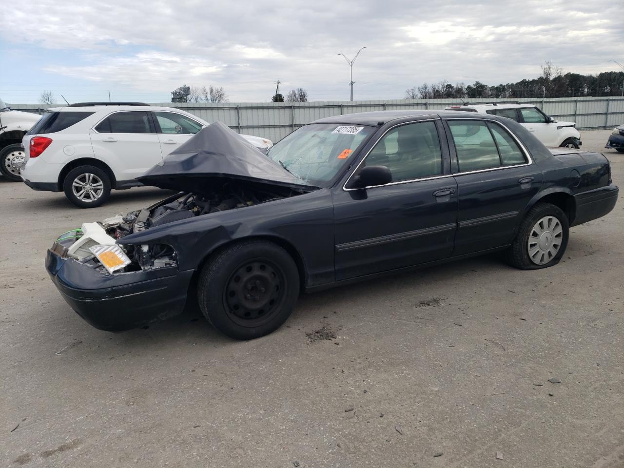 2009 Ford Crown Victoria Police Interceptor for Sale in Dunn, NC - Front End