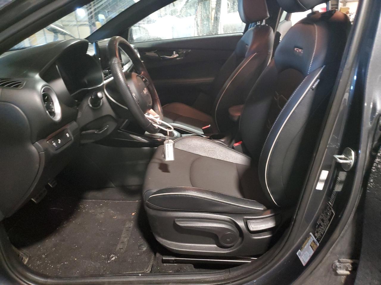 2023 Kia Forte - Image 7