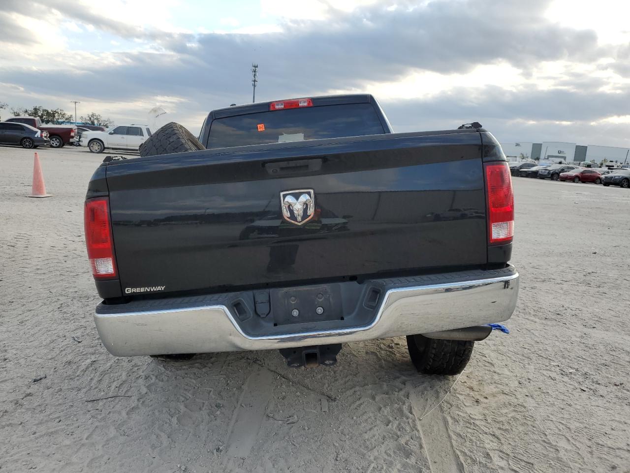 2019 RAM 1500 - Image 6