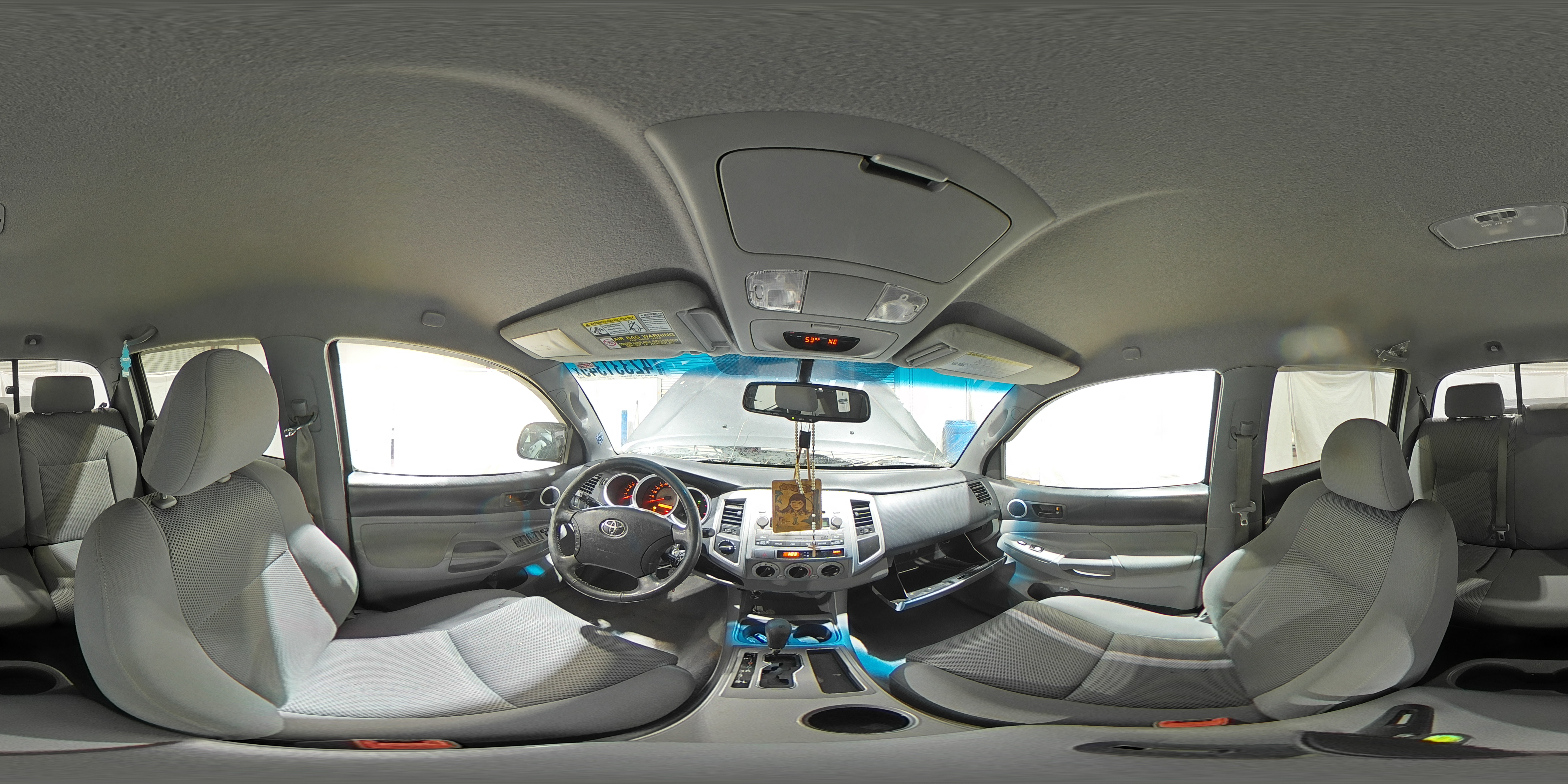 2011 Toyota Tacoma - Image 13