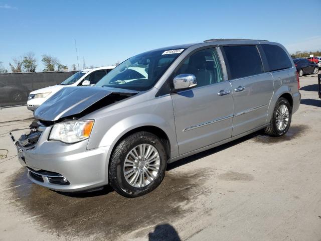 2016 Chrysler Town & Country Touring L