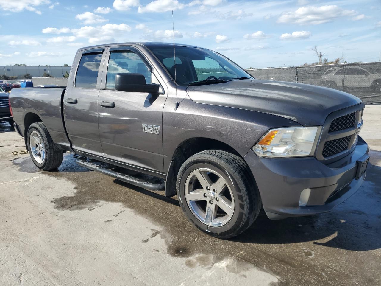 2018 RAM 1500 - Image 4